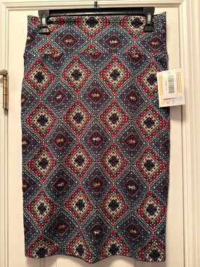 Lularoe skirt
